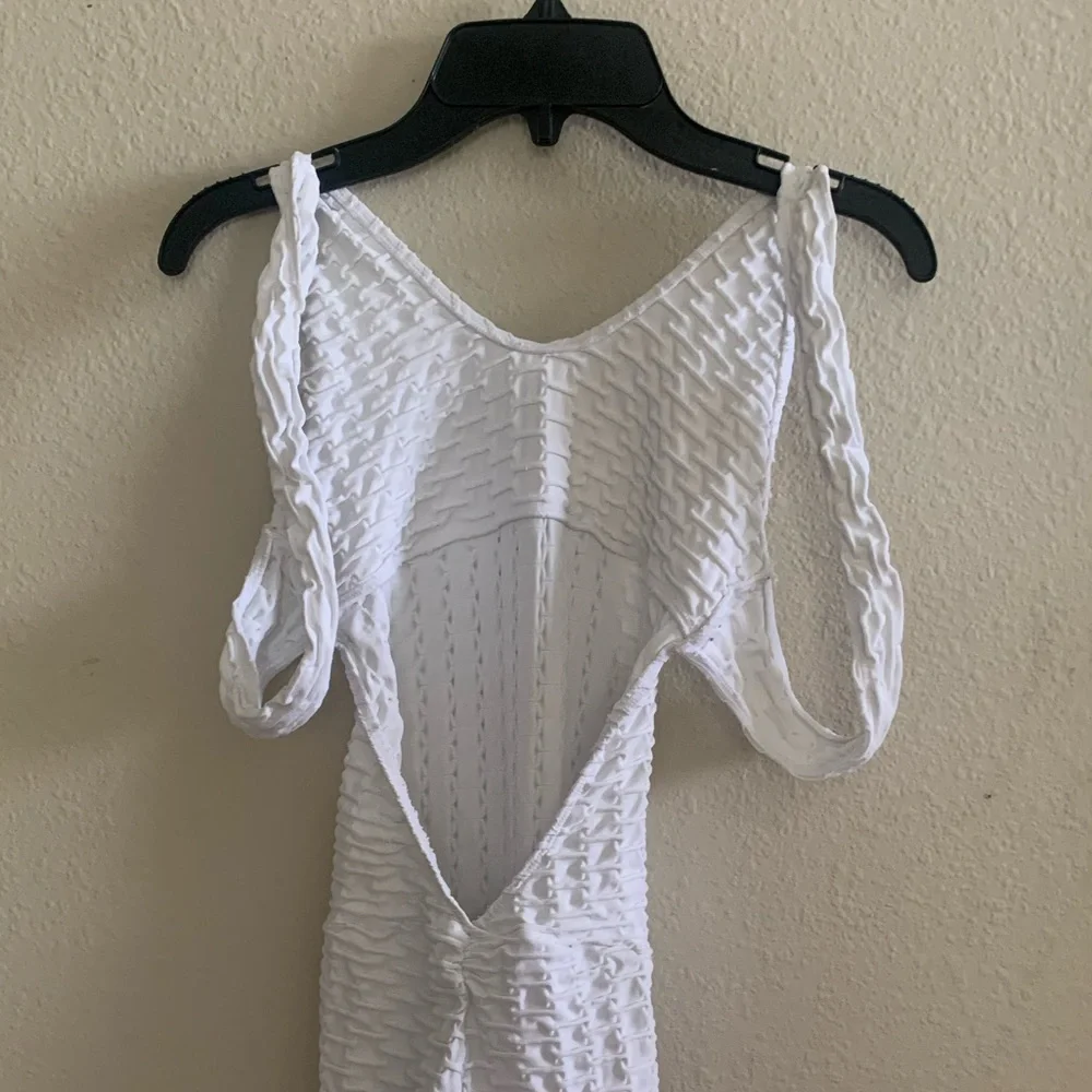 BrunaBody White Honeycomb “tik tok leggings” scrunch butt activewear bodysuit - Picture 7 of 10